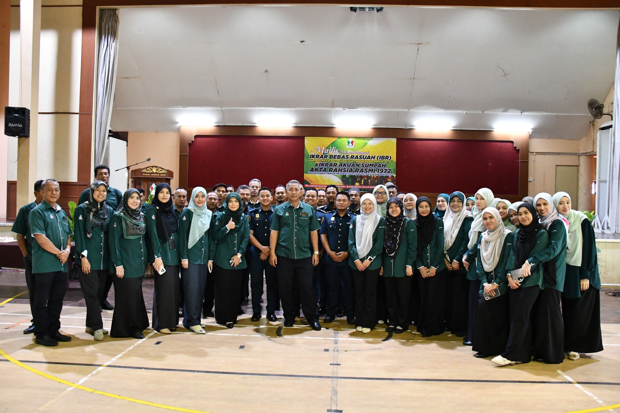 MAJLIS MENANDATANGANI IKRAR BEBAS RASUAH (IBR) & IKRAR AKUAN SUMPAH AKTA RAHSIA RASMI 1972 BAGI TAHUN 2025